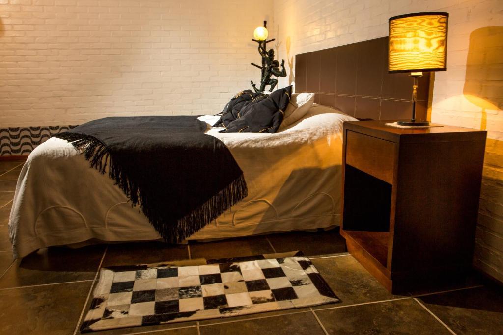 Pier 704 Hotel Canela Room photo