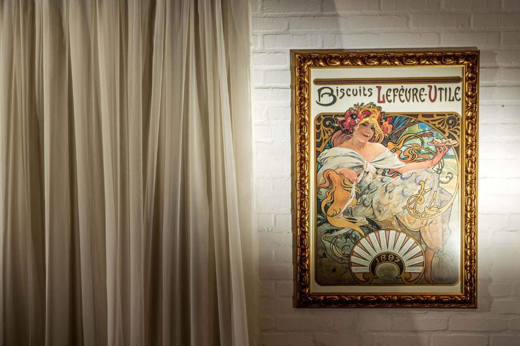 Pier 704 Hotel Canela Room photo